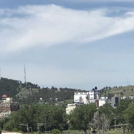 The Nest Hotel Rapid City Exterior foto